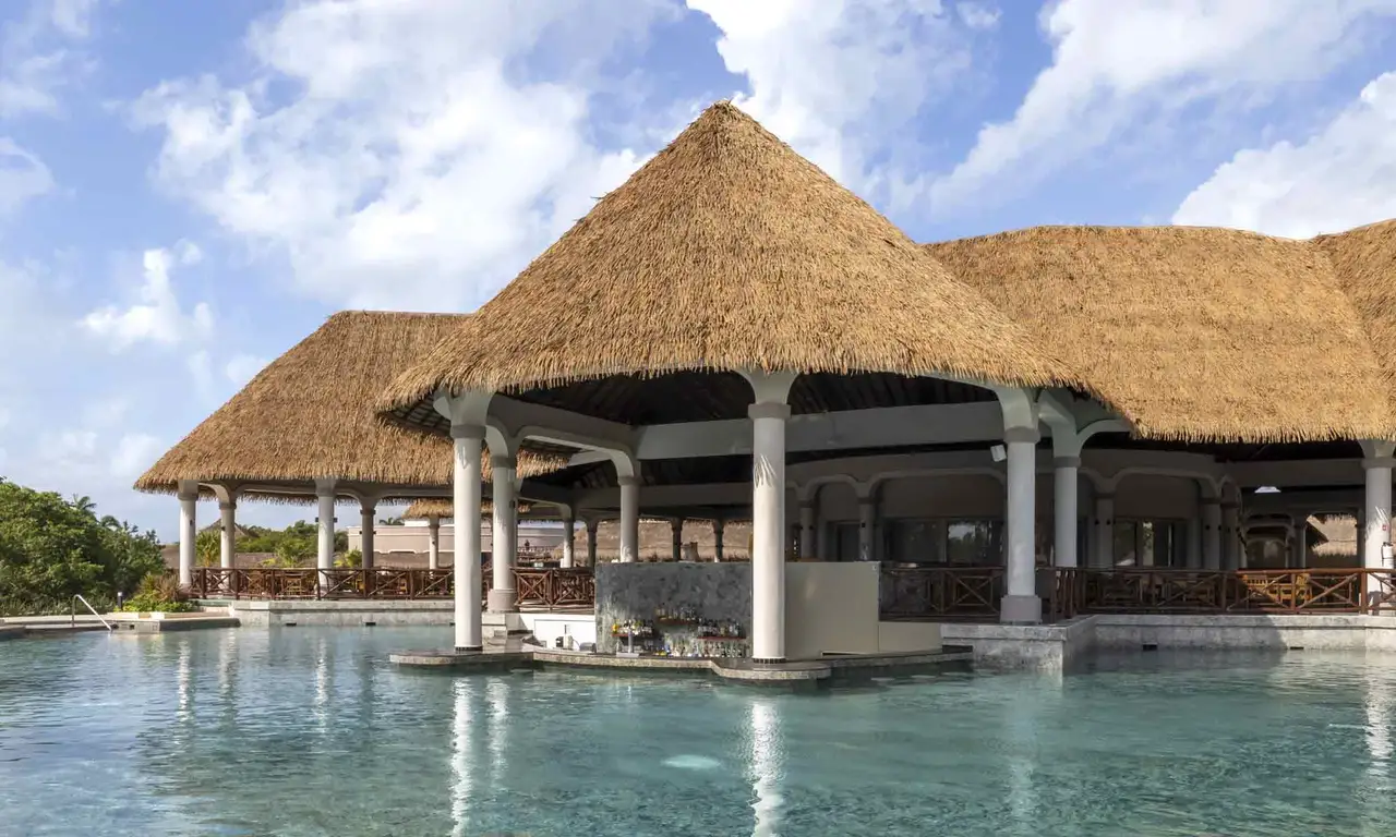 Grand-Palladium-Riviera-Maya-La-Laguna-Bar4