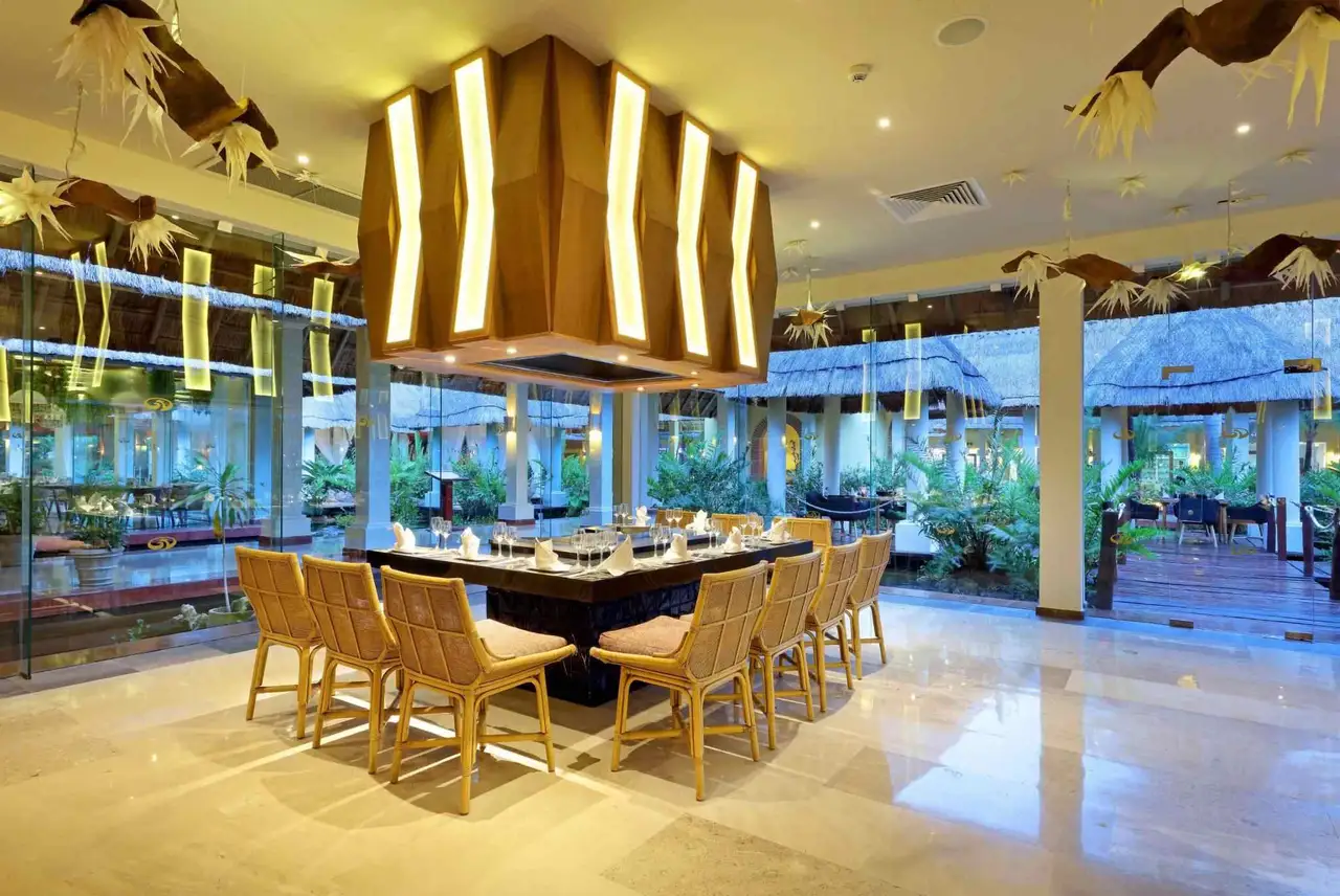 Grand-Palladium-Riviera-Maya-restaurante-sumptuori