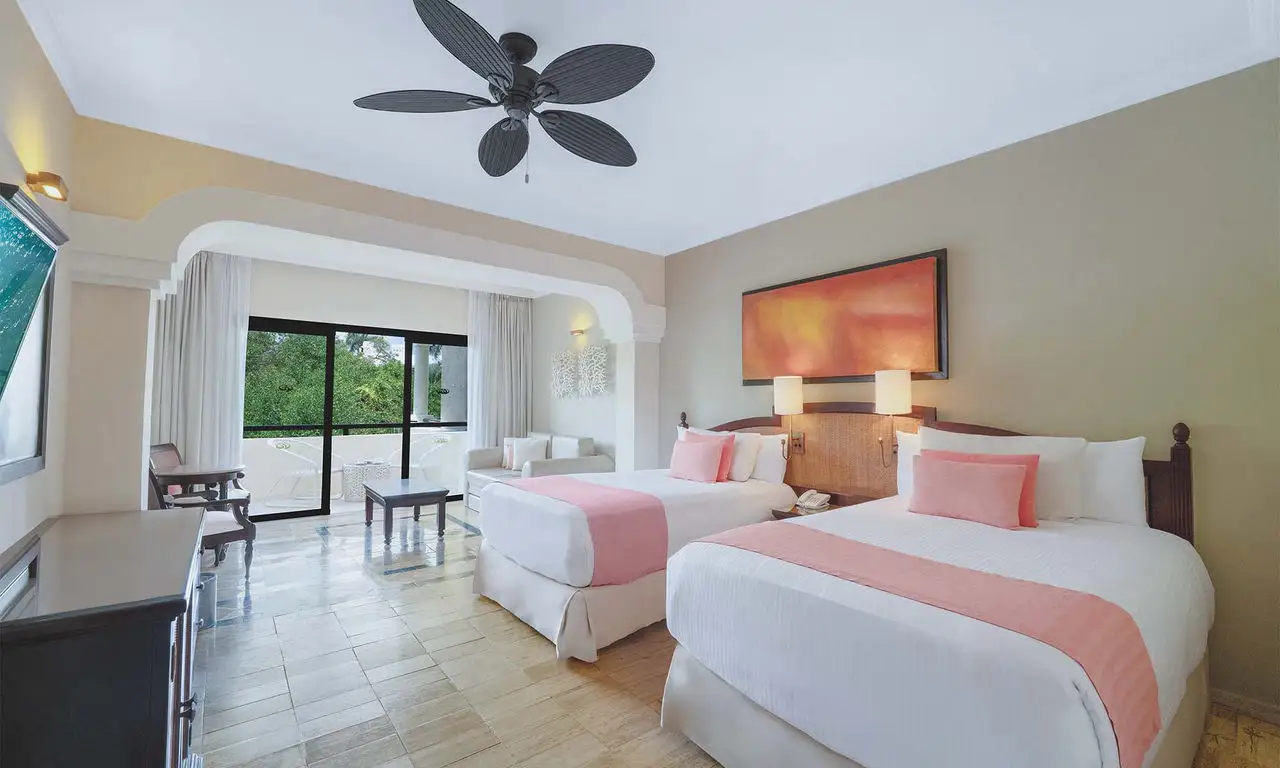 gp-white-sand-junior-suite-beachfront