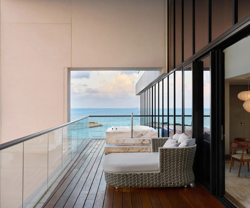 sls-playa-mujeres-suites-luxuriate-suite-02