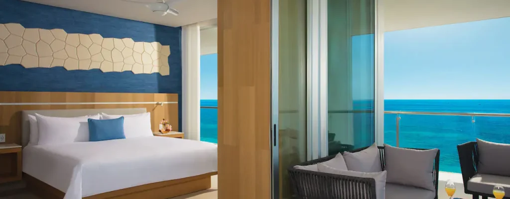 DREVC-P0004-Oceanfront-Suite.16×9