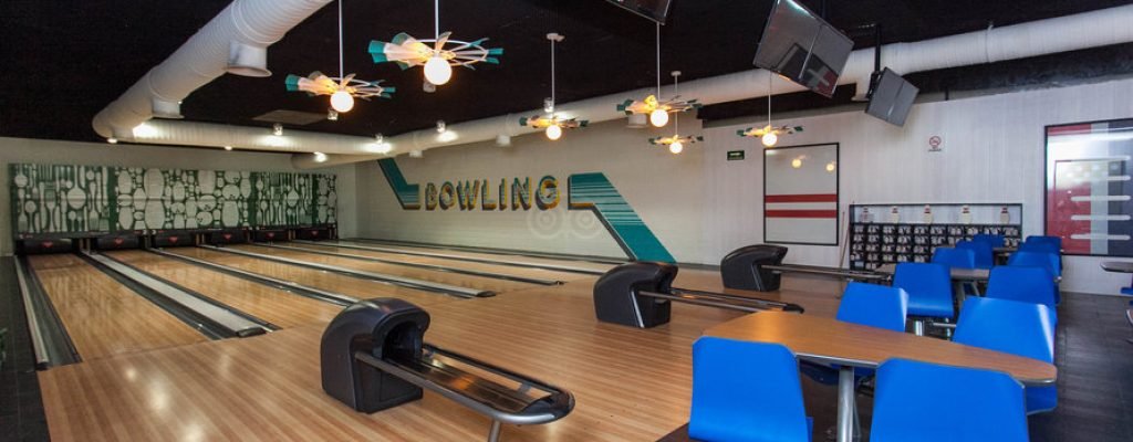bowling–v16682508